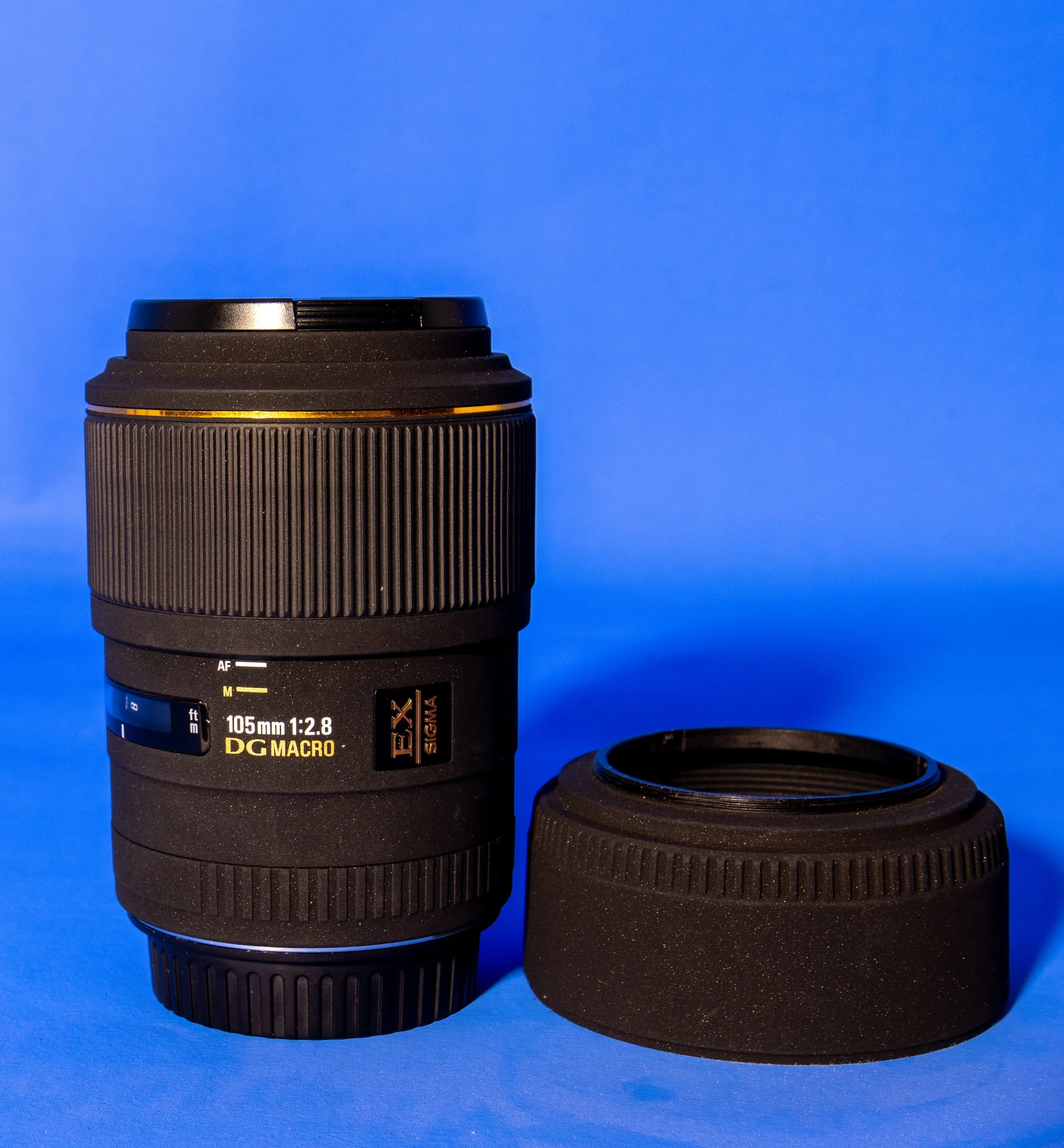 ★良品★ SIGMA EX 105mm F2.8 D MACRO #1225 Sigma 105mm F2.8 EX Macro Lens for Canon SLR Cameras : Amazon.ca